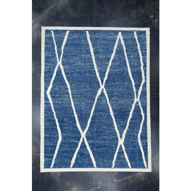 Blue & White Hand Knotted Modern Rug 8' x 10'7" For Sale - Image 9 of 9