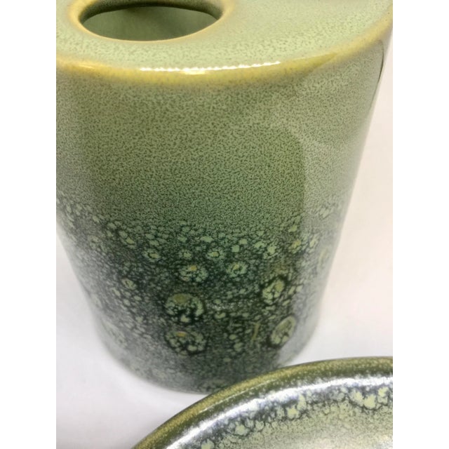 1960s Mid-Century Modern Green Speckle Brush Holder Trinket Tray Vanity Set - Set of 2 For Sale - Image 9 of 11
