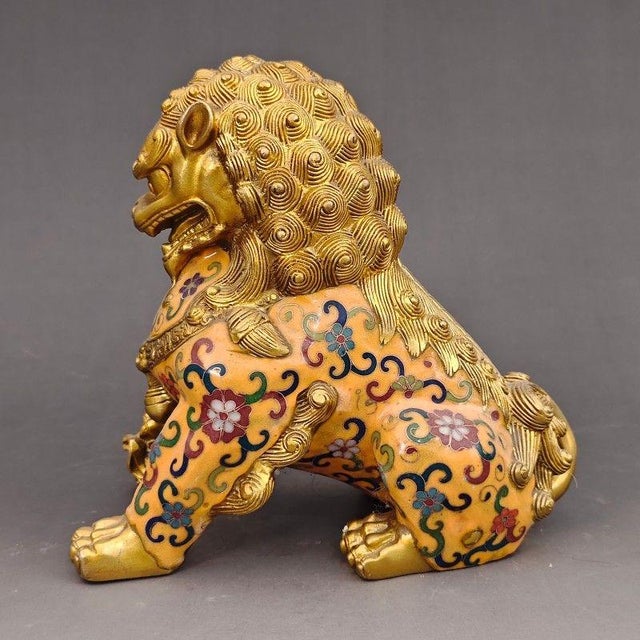 Metal Pair of Vintage Cloisonné Gilt Bronze Guardian Lion Statues With Floral Enamel For Sale - Image 7 of 13