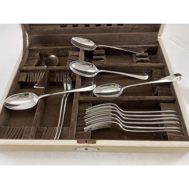 Silver New 1980s Silver Set of 6- Seven Piece Place-Setting, 42 Pieces Rattail. With Case For Sale - Image 8 of 18