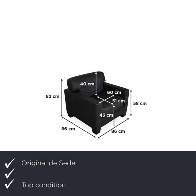 With this armchair from de sede, you bring home a true piece of swiss craftsmanship, distinguished by its clean and...
