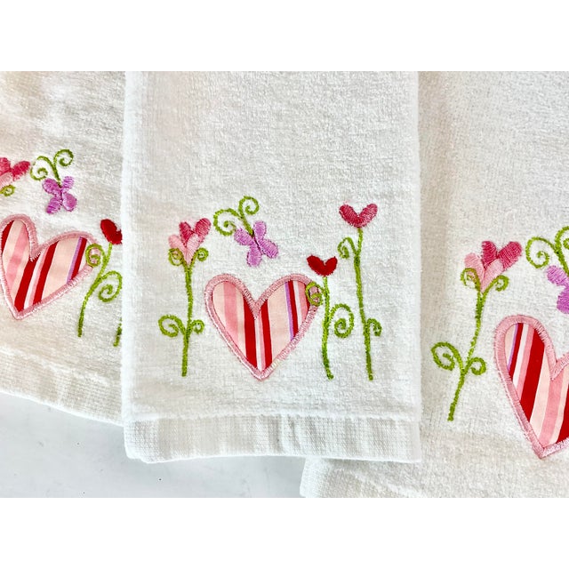 1990s Boho Chic Valentines Heart Tip and Hand Towels - Set of 4 For Sale - Image 6 of 9
