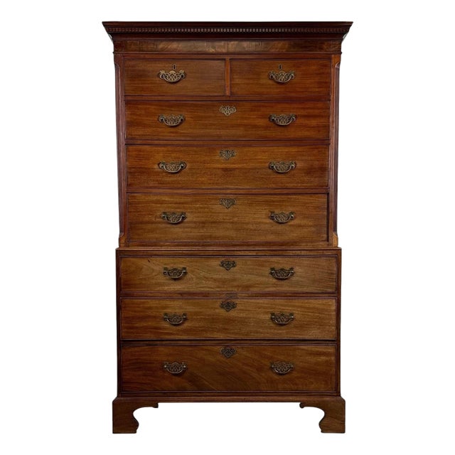 Antique Georgian Mahogany Chest on Chest, 1700s For Sale