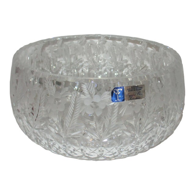 1980s Crystal Clear Industries Cut Glass Engrave Flowers & Crosshatch Large Bowl For Sale
