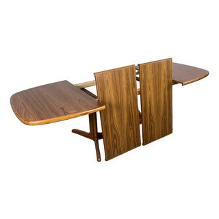 1970s Mid Century Danish Modern Teak Expanding Dining Table With Two Hide-a-Way Leafs For Sale
