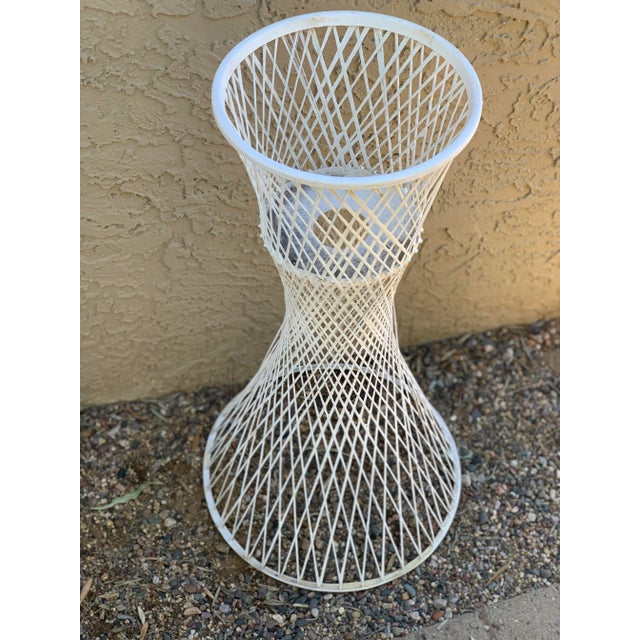 Mid 20th Century 1970s Russell Woodard Fiberglass Pedestal Plant Stand For Sale - Image 5 of 7