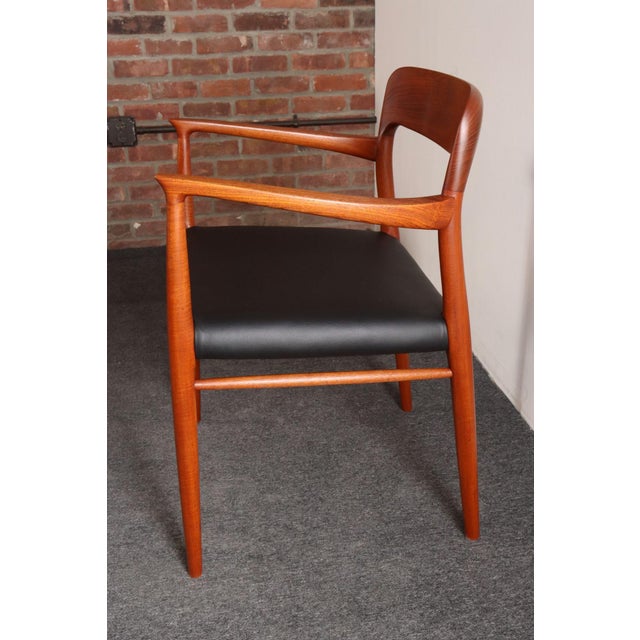 Set of Eight Danish Teak and Leather Niels O Møller Dining Chairs Models 75 & 56 For Sale In New York - Image 6 of 18