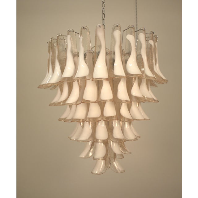 White Murano Glass Petal Chandelier attributed to Sergio Mazza for Mazzega, 1950s For Sale - Image 8 of 8