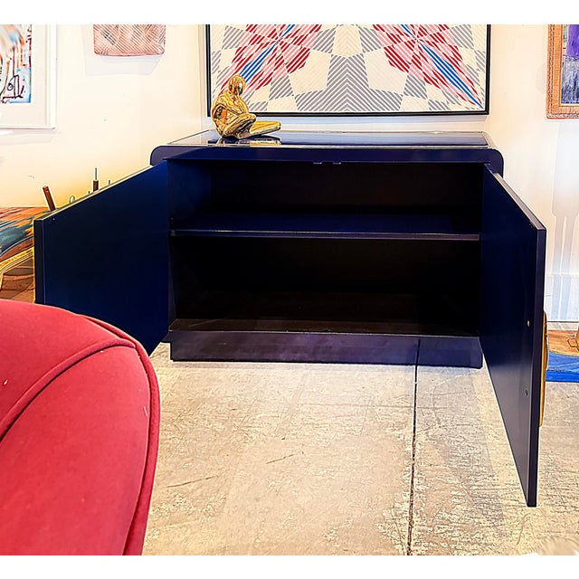 1970s Newly Lacquered Asian-Theme Mastercraft Cabinet, Overscale Brass Hardware For Sale - Image 9 of 10