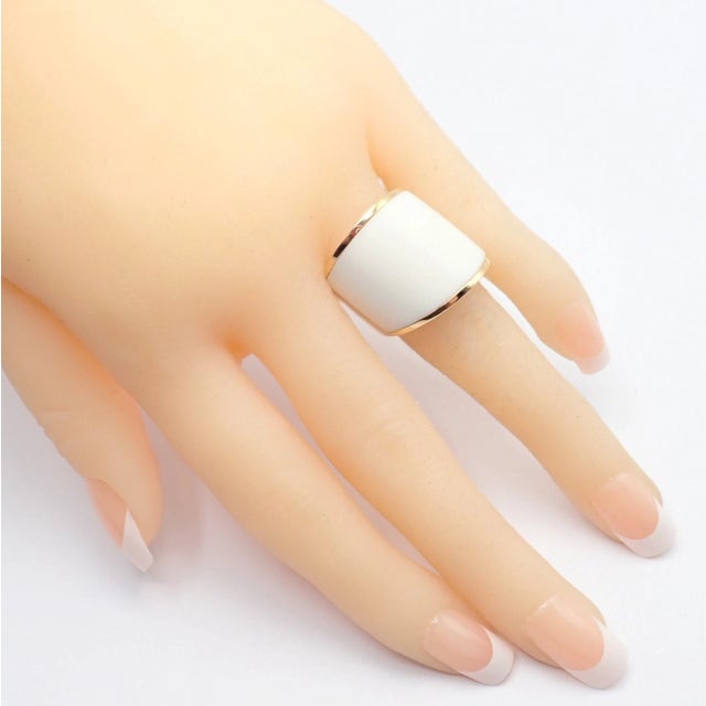 Rare! Vhernier 18k Rose Gold Vague Crossover Camuration Cacholong Ring sz 6 Details: Metal: 18k Rose Gold Stones: 1x White...