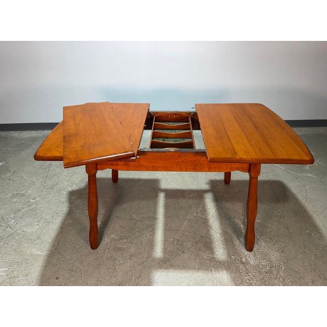 1950s Vintage Brutalist Colonial Maple Dining Set, Table and 6 Chairs For Sale - Image 5 of 12