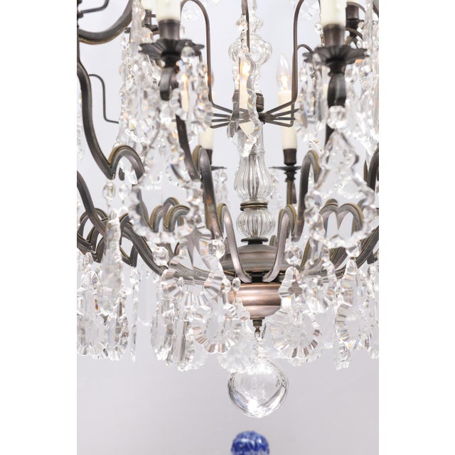 Early 20th Century XL 18-Light Crystal & Bronze Louis XV Chandelier France For Sale - Image 4 of 14