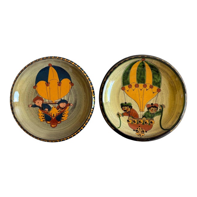 Swiss Folk Art Pottery Wall Plates Hand Painted Hot Air Balloons Heimberg-Steffisburg For Sale