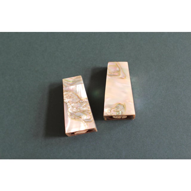 1970s Coastal Mother of Pearl Souvenir Salt and Pepper Shakers From Las Vegas For Sale - Image 6 of 6