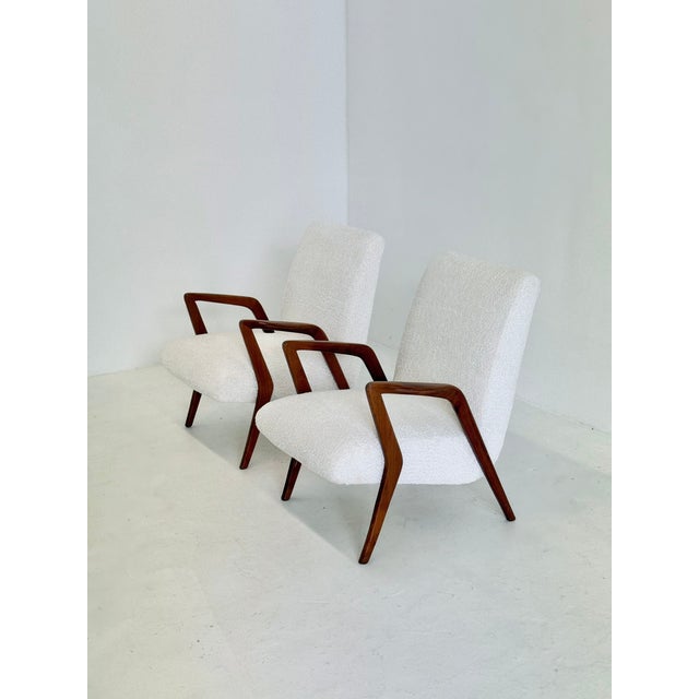 Mid-Century Italian Lounge Armchair in Cherrywood and White Bouclé, 1950s For Sale - Image 9 of 14