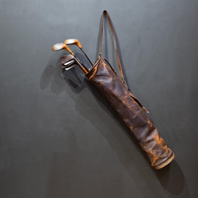 Early 20th Century Antique Leather Walking Golf Bag With Hickory-Shaft & Steel Vintage Clubs c.1920-1945 For Sale - Image 5 of 8