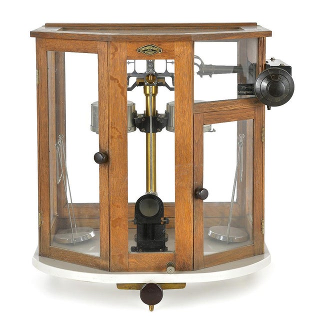 Scales in Wood and Gilded Brass fom Startorius Werke Gottingen For Sale - Image 9 of 9