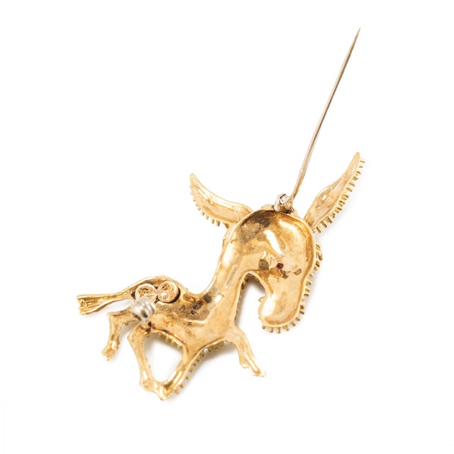 Late 20th Century Vintage 18k Yellow Gold Pink Sapphire Dual Textured Donkey Pin Brooch For Sale - Image 5 of 8