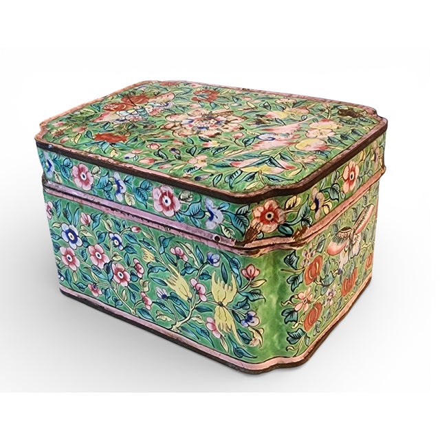 Antique Canton Chinese Green Enameled Cloisonné Lidded Trinket Box, Late 18th Century For Sale - Image 9 of 12