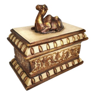 Ceramic Box for Keepsakes or Storage For Sale