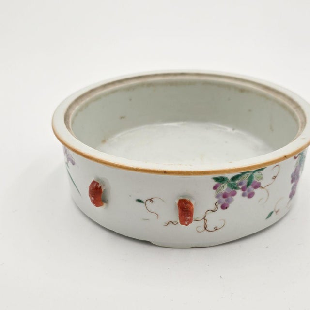 Late 19th Century Chinese Famille Rose Porcelain Censer, Circa 1880 For Sale - Image 5 of 6