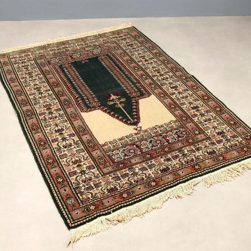 Brown Vintage Turkish Ghiordes Rug For Sale - Image 8 of 8