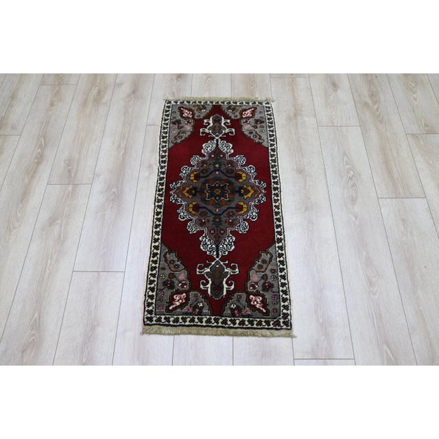 Ruby Red 1980s Tribal Red Medallion Rug For Sale - Image 8 of 8