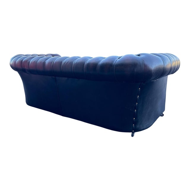 Brown Vintage Chesterfield 3-Seater Sofa in Brown Leather, England, 1980s For Sale - Image 8 of 9