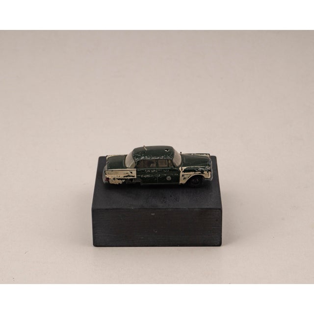 Original vintage die cast model of the mercdes benz 190d series v250 from siku, mounted on a solid marble base. A unique,...