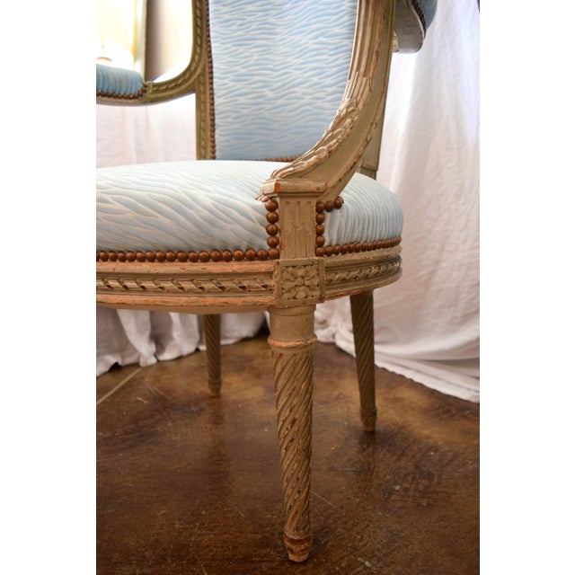19th Century Pair of Louis XVI Bright Blue Printed Armchairs, 2 Pieces For Sale In New Orleans - Image 6 of 7