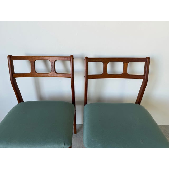 1970s Mid-Century Danish Modern D-Scan Teak Dining Chairs – Pair For Sale In Miami - Image 6 of 12