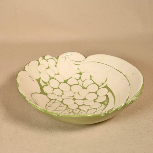 1981 Vintage Green & White Ceramic Fruit-Relief Serving Bowl With Scalloped Rim For Sale - Image 4 of 12