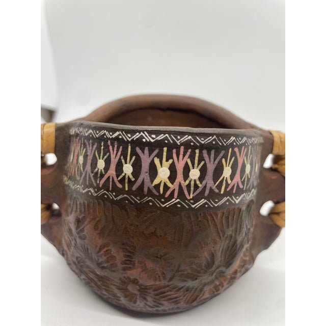 Mid 20th Century Nez Perce Tribe Pottery Cup For Sale - Image 4 of 6