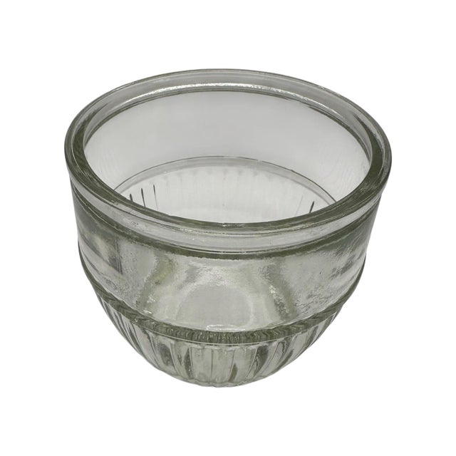 1940s Vintage Clear Glass Lidded Vanity Jar With Ribbed Base For Sale - Image 5 of 12