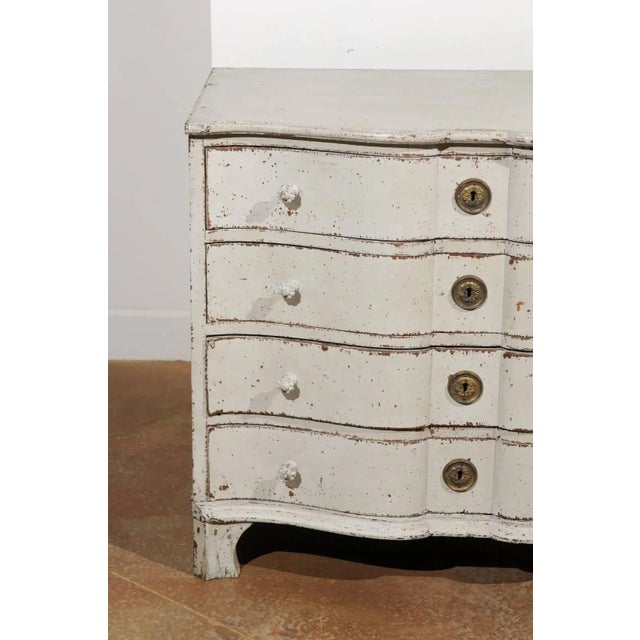 19th Century Swedish Serpentine Four-Drawer Commode with Weathered Finish For Sale In Atlanta - Image 6 of 13