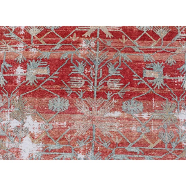 Early 20th Century Antique Hand-Knotted Persian Bibikabad Rug in Wool With Unique Medallions For Sale - Image 4 of 13