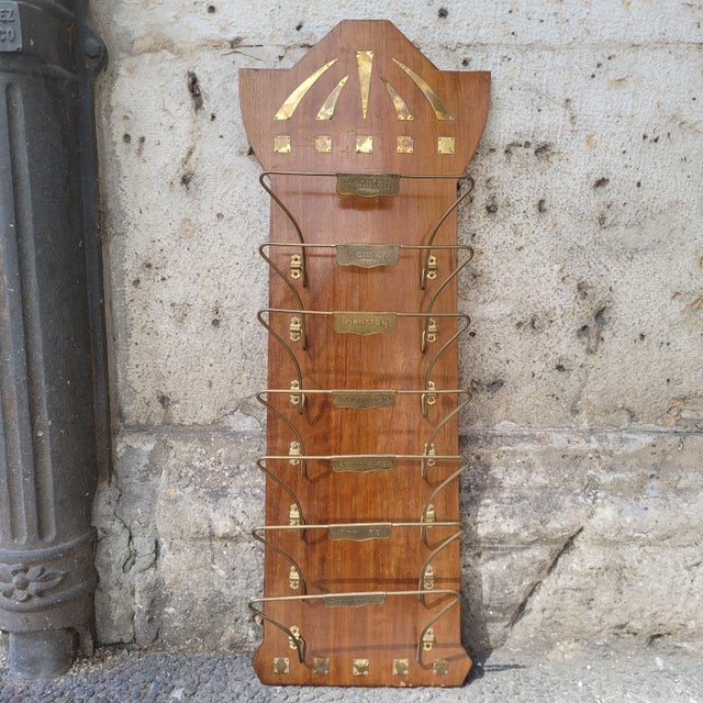 Art Deco Wall-Mounted Magazine Rack in Wood and Gilt Brass, Germany, 1930s For Sale - Image 4 of 18