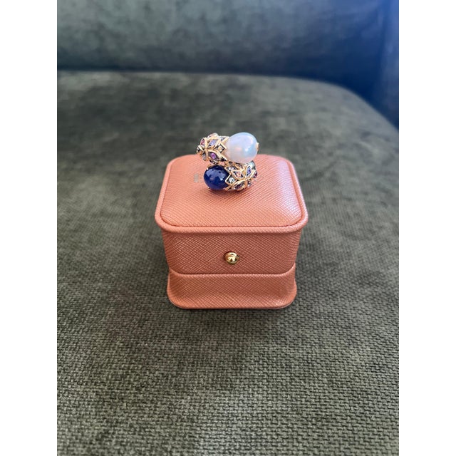 Bochic "Orient" Vintage Diamond, Sapphires & Pearl Ring Set In 18K Gold & Silver For Sale - Image 10 of 18