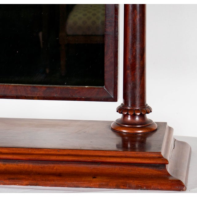 1940s Elegant English Regency Style Mahogany Vanity Mirror With Turned Column Supports, Tilting Plate, Mid-20th Century For Sale - Image 5 of 8