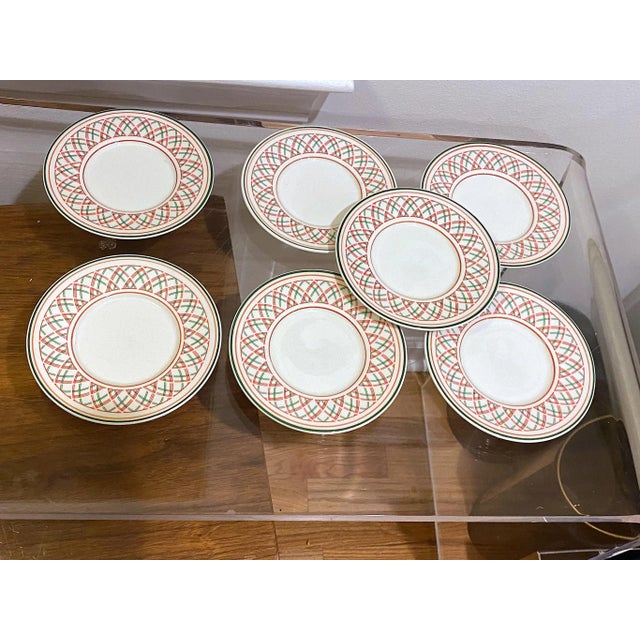 Ceramic Vintage Lattice Green and Red Christmas Plates - a Set of 7 For Sale - Image 7 of 7