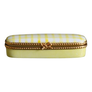 Late 20th Century Limited Edition Pierre Arquie Limoges Porcelain Trinket Box – No. 001 of 750 For Sale