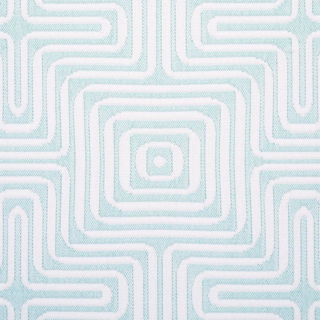 Schumacher SAMPLE - Schumacher x Trina Turk Amazing Maze Indoor/Outdoor Fabric In Aqua Breeze For Sale - Image 4 of 4