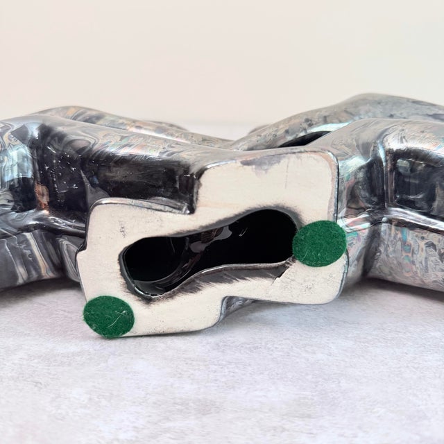 Black Haeger Postmodern Abstract Sculpture, Marbled Black & Silver Interlocking Figures For Sale - Image 8 of 8