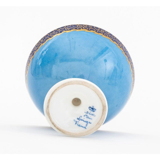 French Gilt & Hand-Painted Porcelain Tableware, 8 For Sale - Image 9 of 18