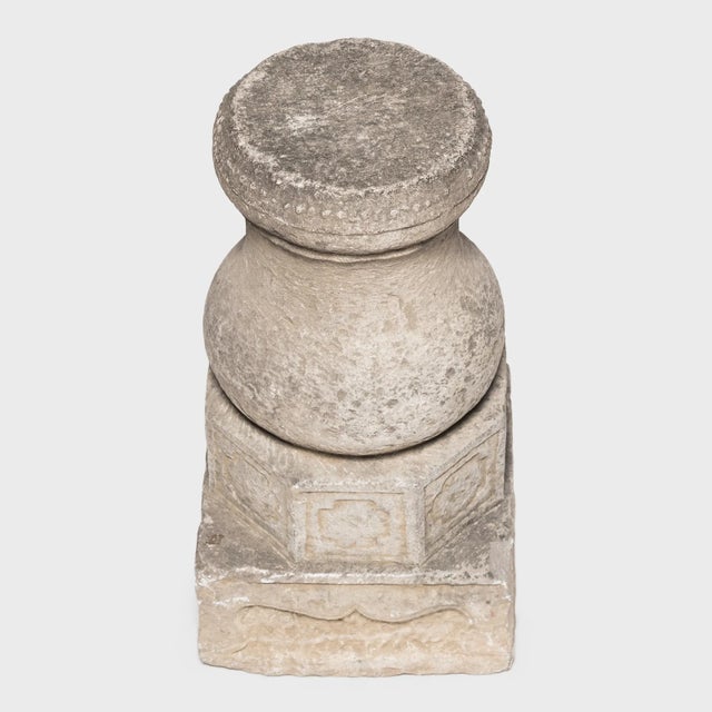 This 19th-century column base likely figured into the grand and imposing surroundings of a Qing-dynasty courtyard,...