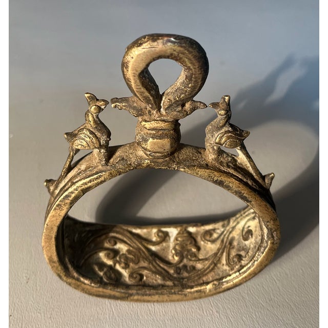 Late 19th Century 19th Century India Horse Stirrup Bronze With 2 Peacocks & Engraved Scrollwork For Sale - Image 5 of 6