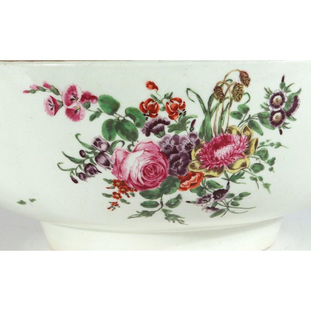 White 18th-Century First Period Worcester Porcelain Botanical Punch Bowl For Sale - Image 8 of 18