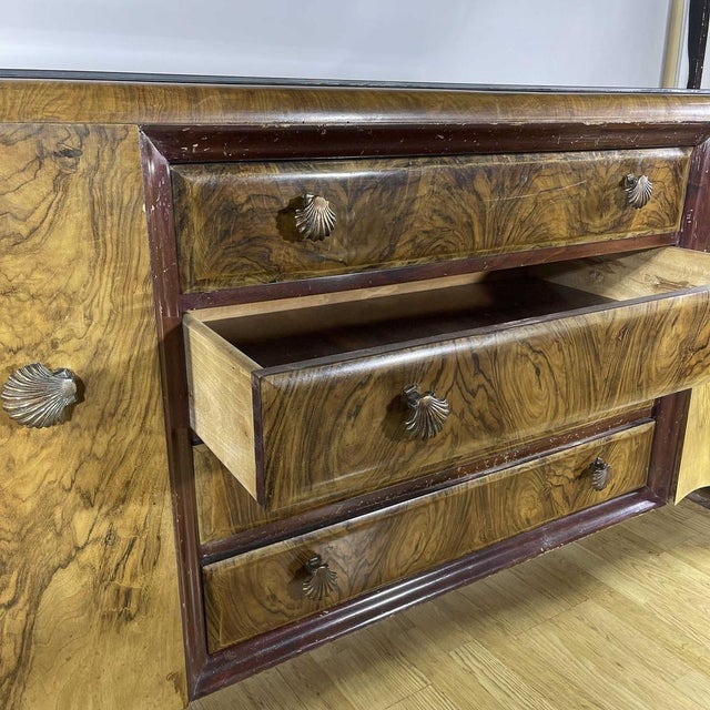 Art Deco Sideboard in Walnut Burl by Lupparelli Cicli Foligno, 1930s For Sale - Image 18 of 18