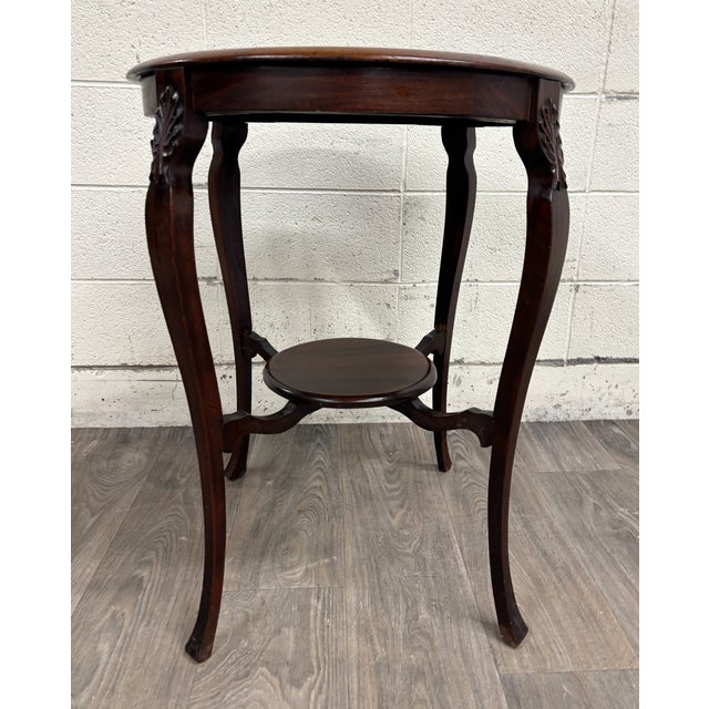 Late 19th Century Antique Victorian Walnut Round Parlor Table Lamp Table For Sale - Image 5 of 7
