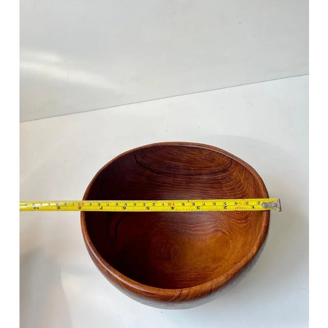 Scandinavian Modern Hand-Turned Bowl in Teak from Esa, 1950s For Sale - Image 6 of 8